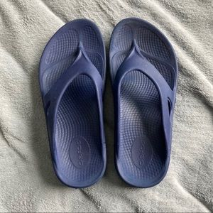 Oofos Recovery Sandals side 8